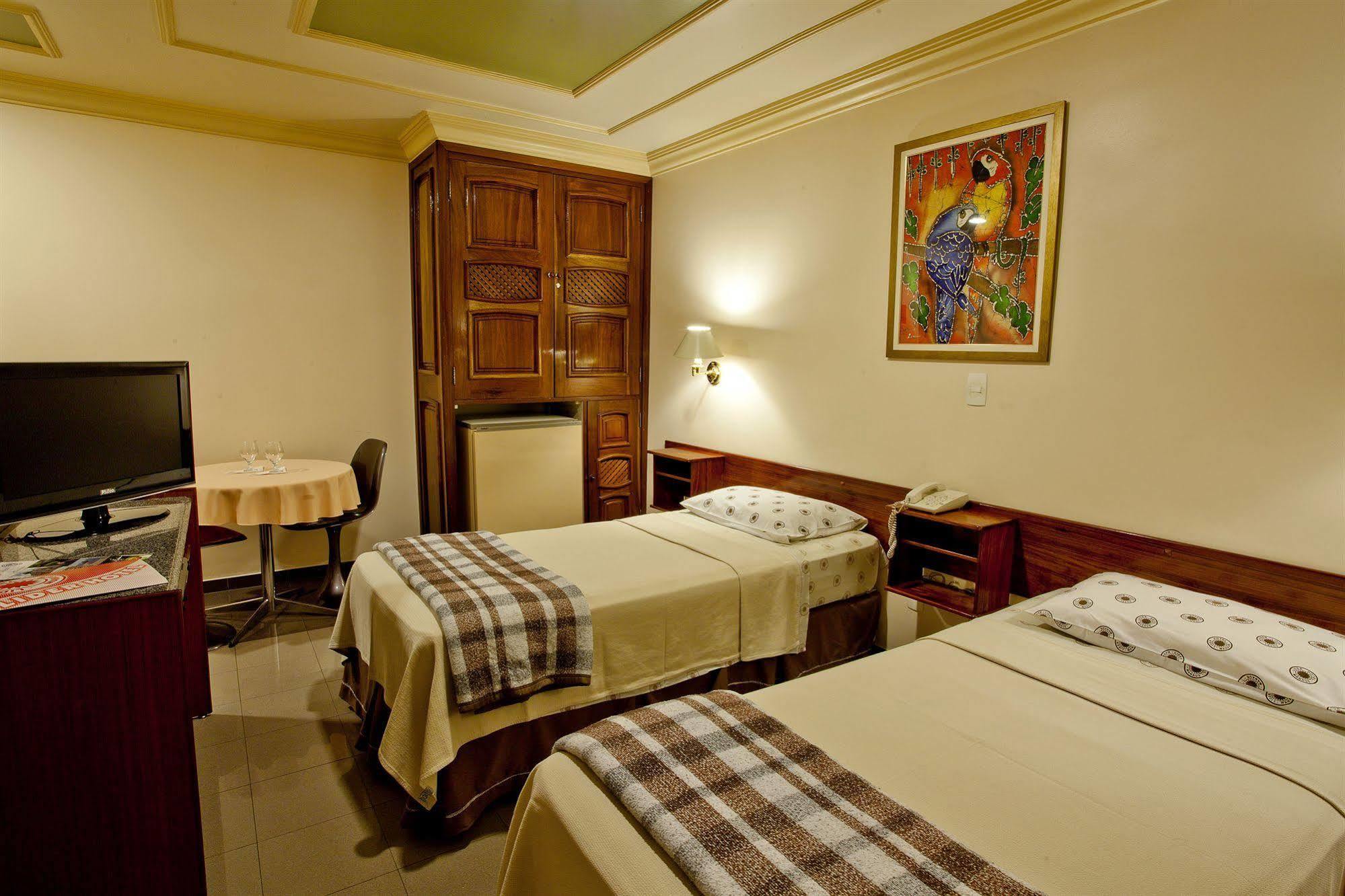 Lider Hotel Manaus Esterno foto