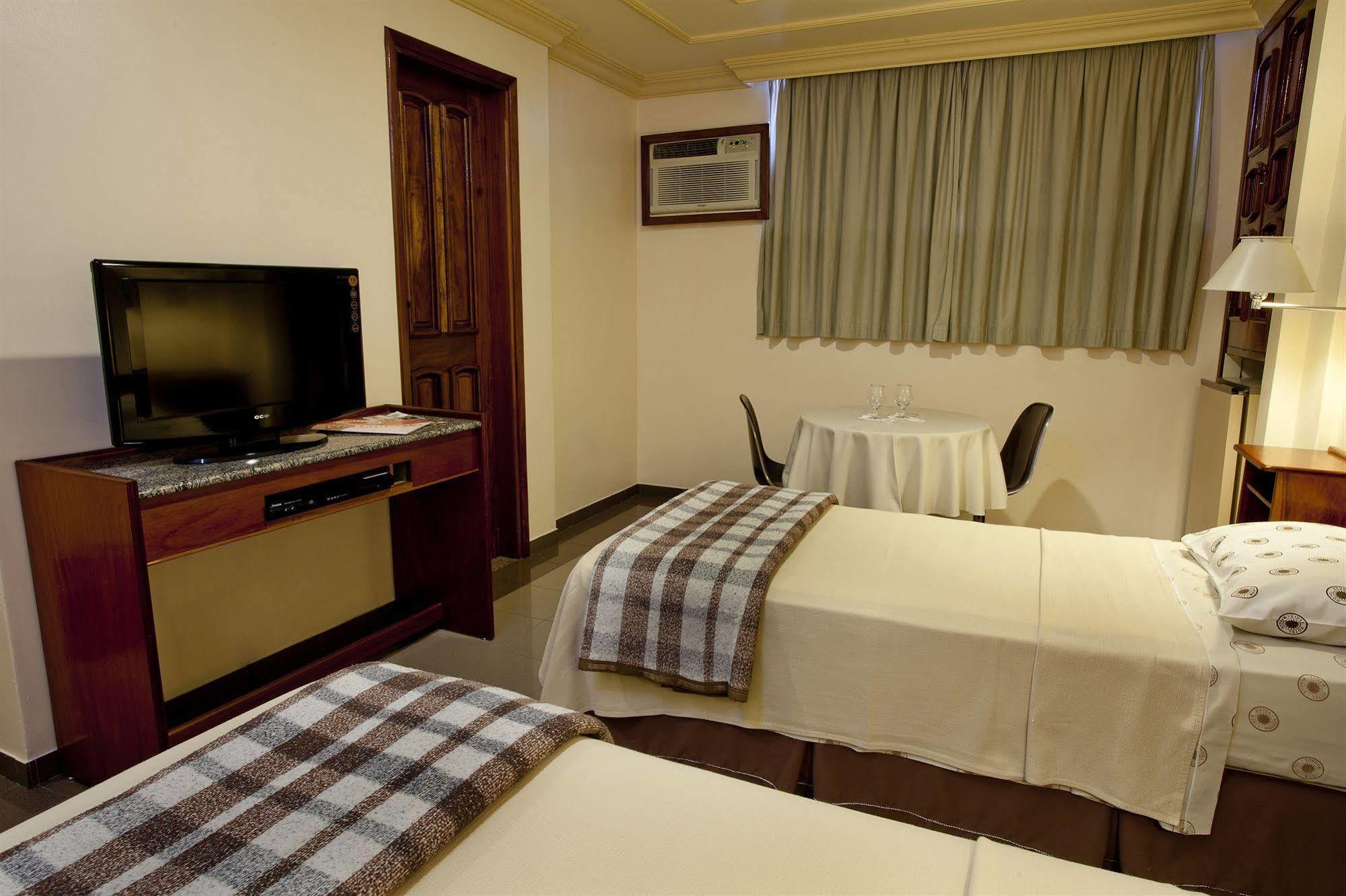 Lider Hotel Manaus Esterno foto